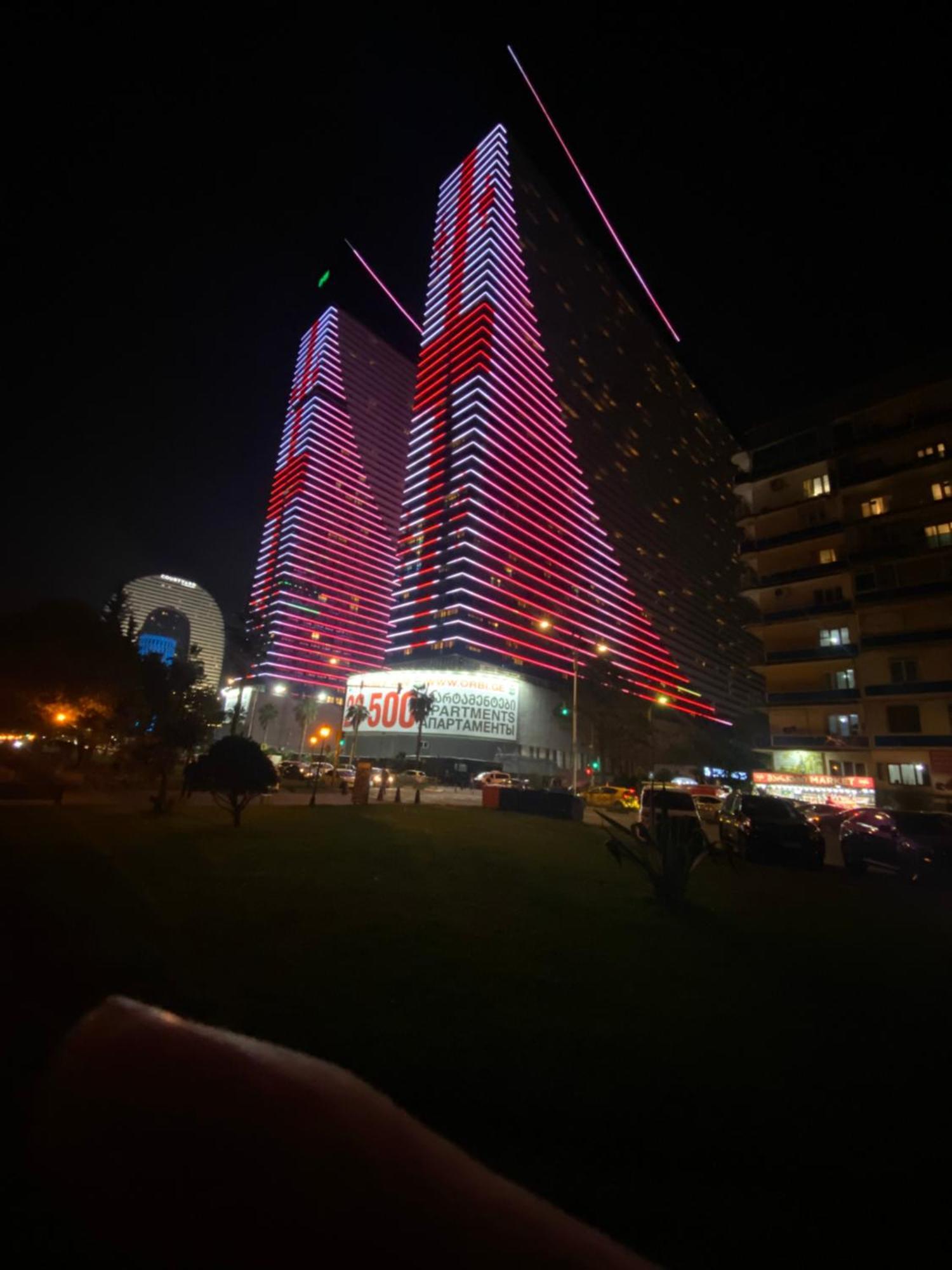 Delux Sea View Aparthotel In Orbi City Batumi Exterior foto